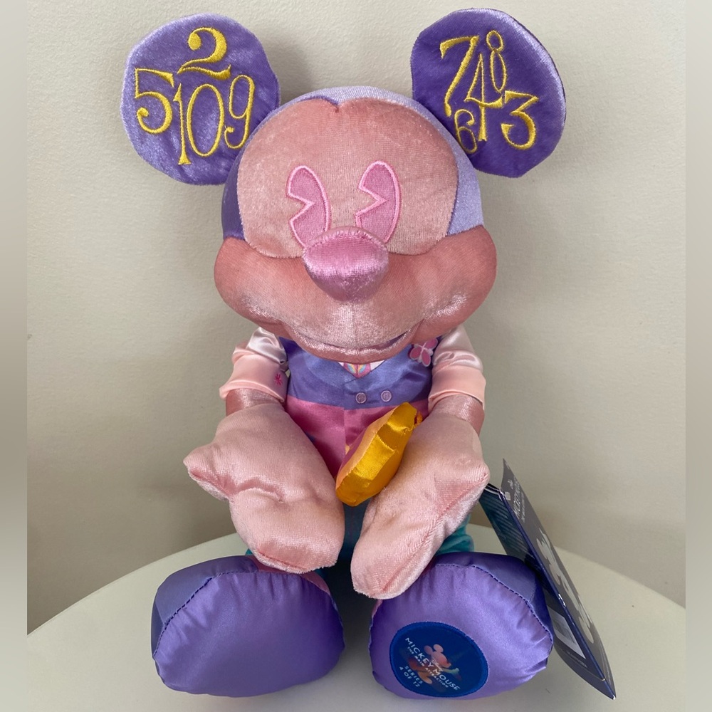 Disney Mickey Mouse the Main Attraction Stuffed Animal Plush